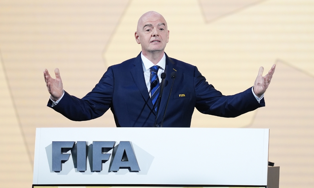 何杰打破汉马中国籍男子赛会纪录，赛前称未给自己规定目标成绩九派新闻.